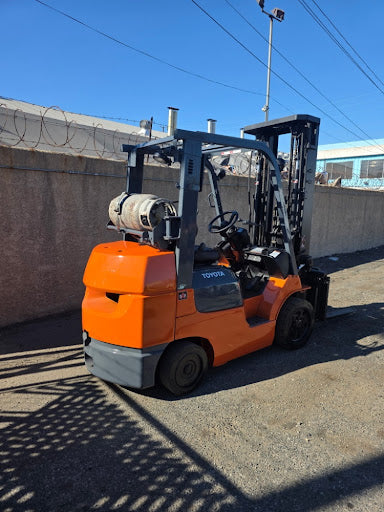 Toyota 7FGU35 Forklift – 6,000 lb Capacity | LPG Propane | 3-Stage Mast w/ Side Shift